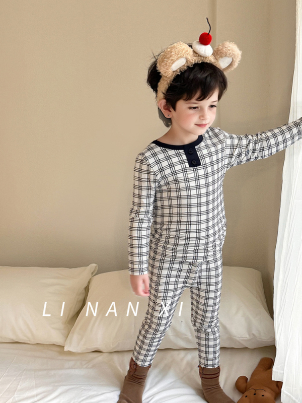 Gyerekek termális pizsama készlet – Cartoon mintás, 95% pamut, nedvszívó, 3–8 éveseknek