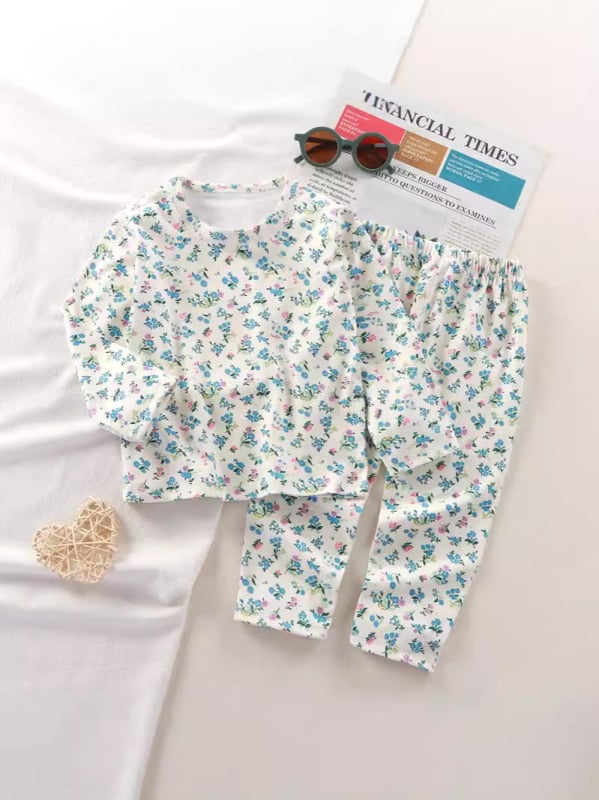 Gyerekeknek készült fleece melegítő készlet: uniszex, 95% poliészter, fleece anyag, minta karikatúra/betű, 3–8 éveseknek, téli otthoni ruházat