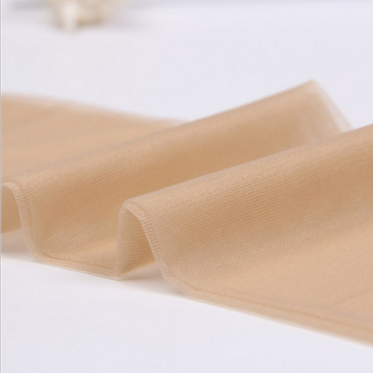 Ultra tanke čarape, bikini prepona, core-spun vlakno, najlon 70–80%