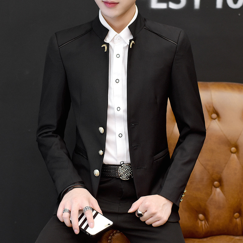 Meeste casual ülikonna jak, slim sobivus lõige, stand-up krae, ees kolm nööpi, kangas: keemiliste kiudude segu ja atsetaat; vooder: atsetaat; nelja aastaaja