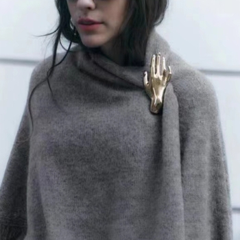 Geometriska brošā no sakausējuma, elektroplēkāta pārklājums, universāls vintages stils, pielāgojams, Ziemas 2023