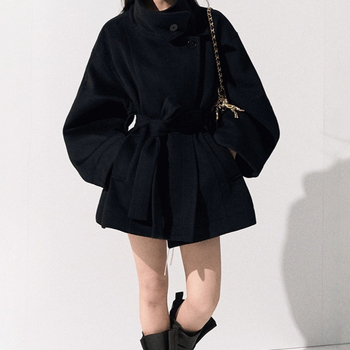 Női Chenille kabát magas gallérral, szoros derékkal, elől fűzős zárás, elasztán <30%