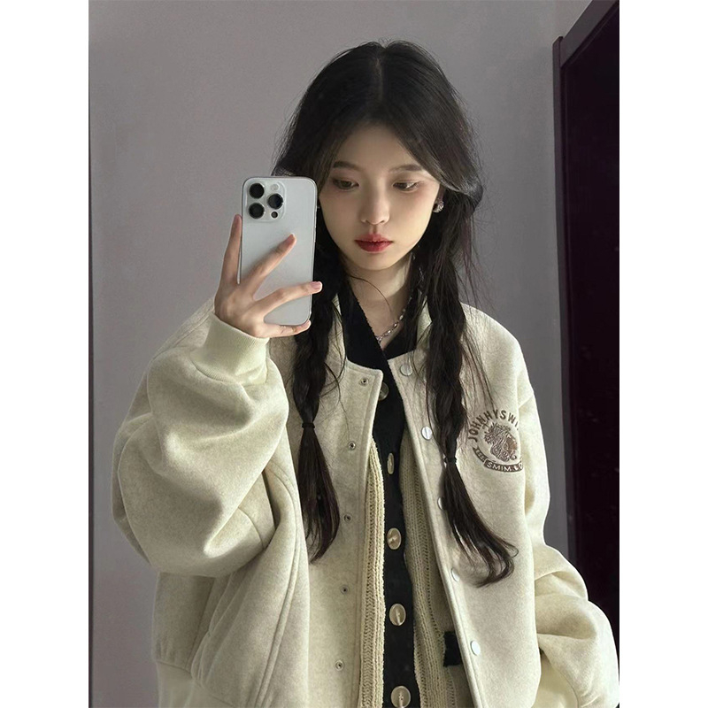 Ženska kratka baseball jakna, stojeći ovratnik, standardni rukavi, srednja gustoća, poliester, 3D uzorak