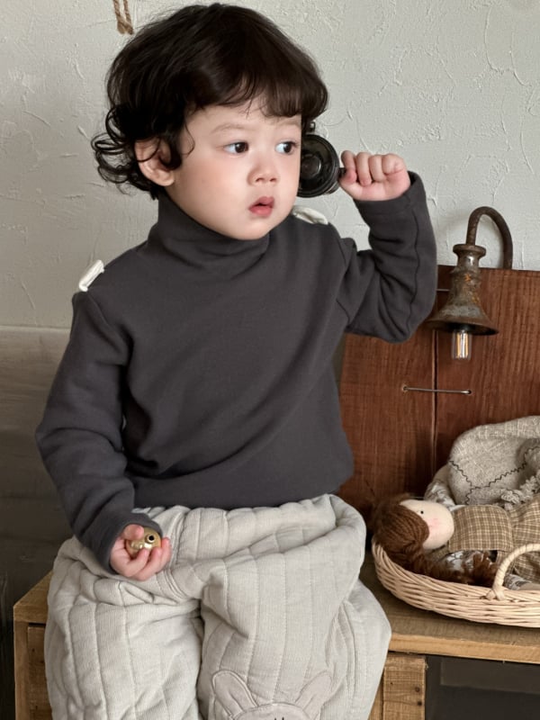 Koreai stílusú téli gyerek felső, csíkos, 95% pamut, kerek nyak