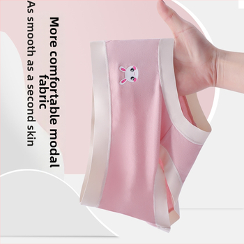 Mergaitėms apatiniai iš modalinio audinio (85%), kvėpuojantis trikampio kirpimas