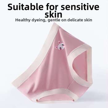 Mergaitėms apatiniai iš modalinio audinio (85%), kvėpuojantis trikampio kirpimas