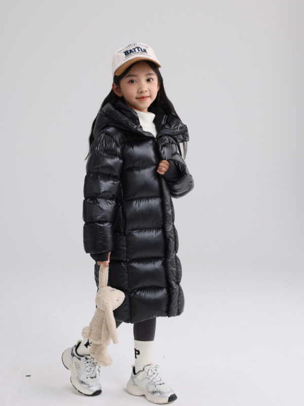 Gyermekeknek szóló tollkabát, uniszex, kacsa toll 95%+, középhosszú, elülső cipzárral, rögzített kapucnival