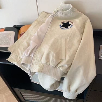 Женско бейзболно яке в американски ретро стил с бродерия, полиестер, свободна кройка, аниме принт, цип