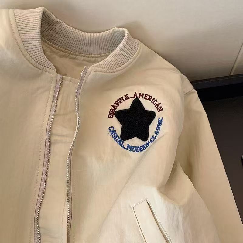 Женско бейзболно яке в американски ретро стил с бродерия, полиестер, свободна кройка, аниме принт, цип