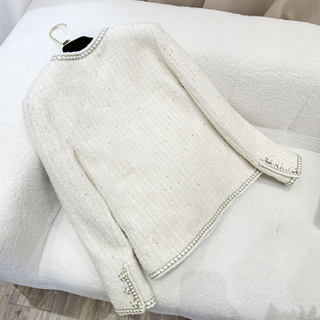 Prešívaná bunda s husacím páperím, obsah páperia 91–95%, hrubý vlnený materiál, okrúhly golier, Xiaoxiangfeng štýl, Zima 2025