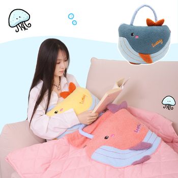 Leisure House карикатурна кит възглавница-одеяло, покрив от къса плюш, пълнеж PP памук, двойно използване като автомобилно одеяло