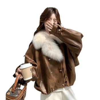 Női tollal töltött kabát nagy prémes gallérral, 2025 tavasz, kasmír keverék anyag, fehér kacsa tollal töltve, kasmírtartalom 56–60%, töltet 301–350 g