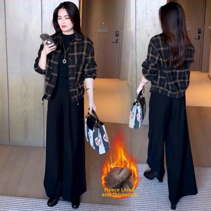 Női dzseki vastag fleece béléssel, kockás mintázat, poliészter anyag, szőrme gallér, hosszú ujjú