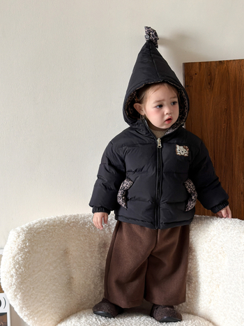 Gyerekeknek szóló tollkabát, koreai stílus, 86–90% pehelytartalom, téli modell 2025, középhosszú, nylon külső és bélés