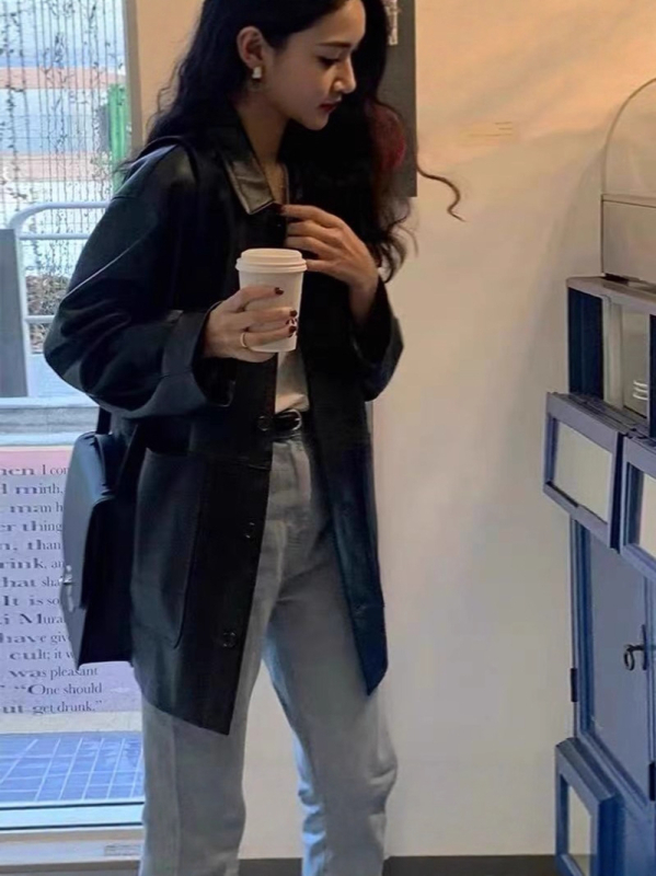 Moteriška imitacinės odos striukė, retro stilius, laisvas kirpimas, ruduo 2025, poliesterio audinys