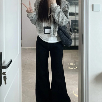 Džíny s voľnými širokými nohami, vysokým pásom, denim 50–70% bavlna, zips a viaceré vrecká