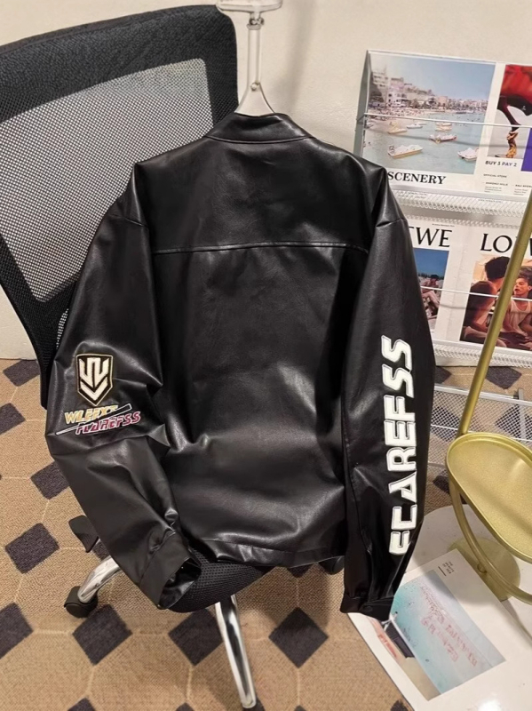 Muška PU kožna jakna, stojeći ovratnik, zatvarač, labavi kroj, bočni džepovi, podstava od poliestera, gradski stil proljeće-jesen