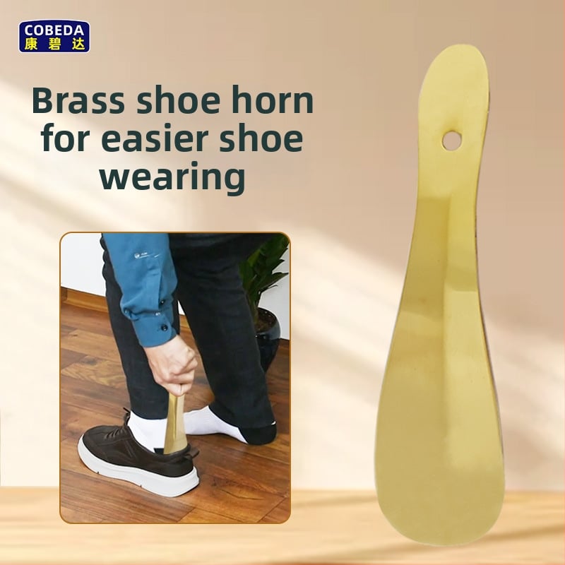Brass shoe horn with puller, portable household tool, model XB-2989 7/50, daily casual style
