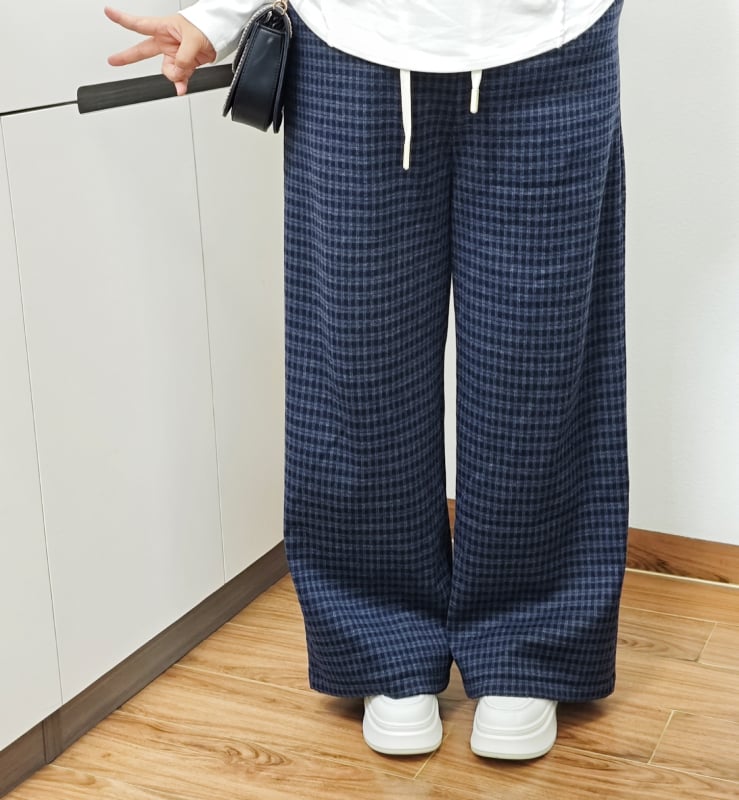 Γυναικείες παντελόνες ίσιας γραμμής με φλις επένδυση, ελαστική μέση, πολυεστέρας-σπαντέξ, κορεατικό casual στυλ, χειμώνας 2025