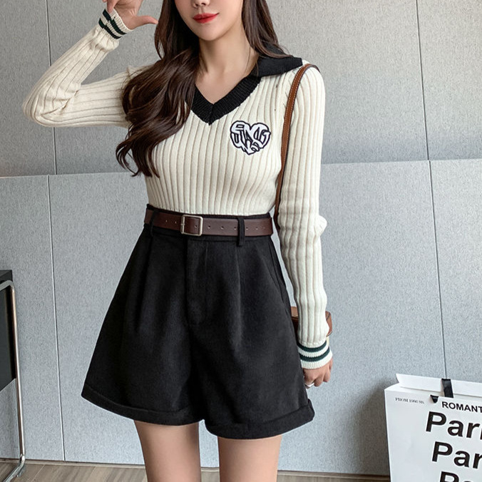 Ženske šorceve od korduroja s širokim krojem, dužina 3/4, proljeće 2024, casual odjeća