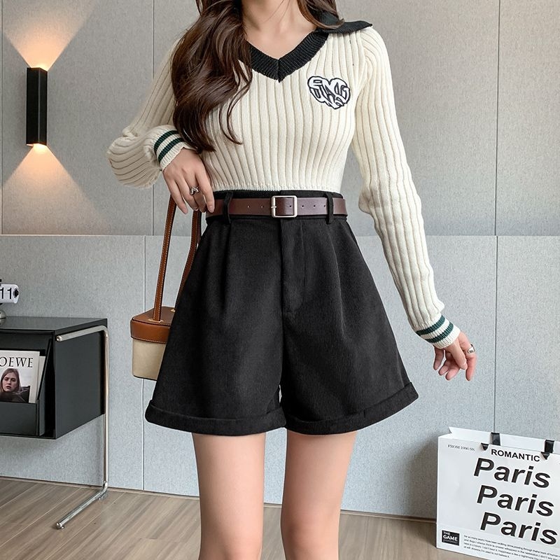 Ženske šorceve od korduroja s širokim krojem, dužina 3/4, proljeće 2024, casual odjeća