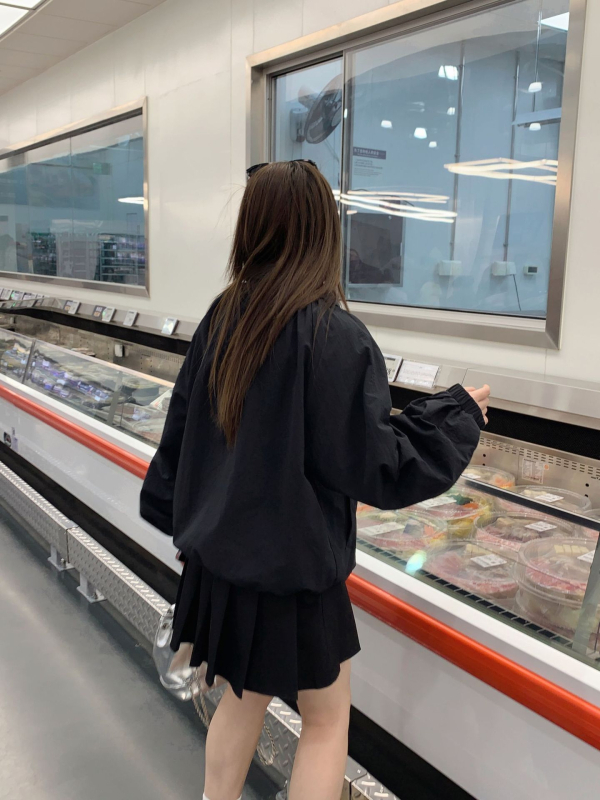 Кардиган-яке Taslan; Яка лапел; Еднобортно закопчаване; Дълги ръкави; Свободен силует