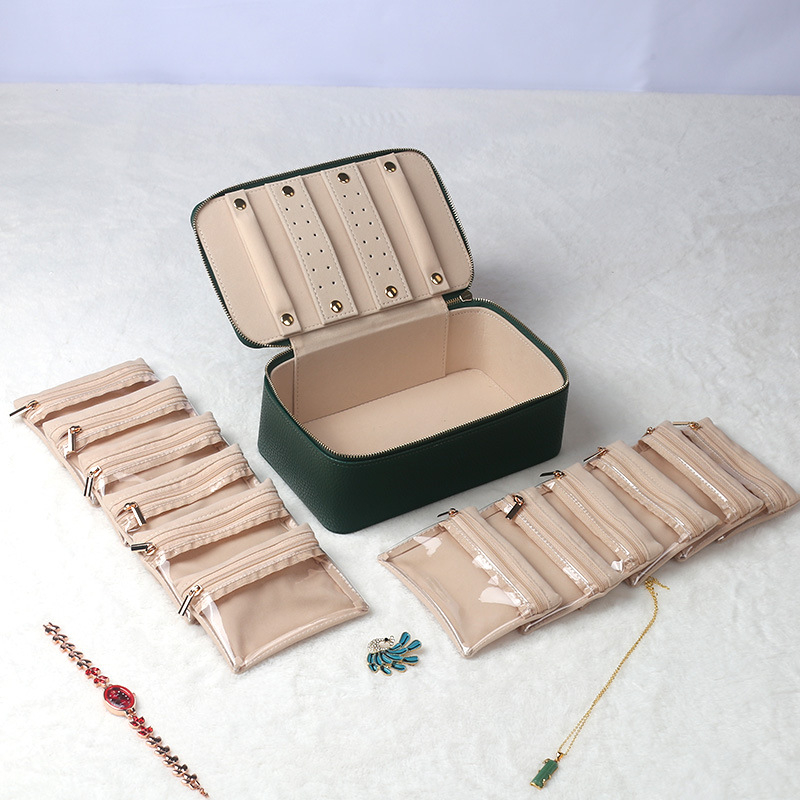 Rotaslietu kastīte, modelis SMZ-095, materiāls Cortex, stils neformāls, cietība: mīksta, raksts vienkāršs