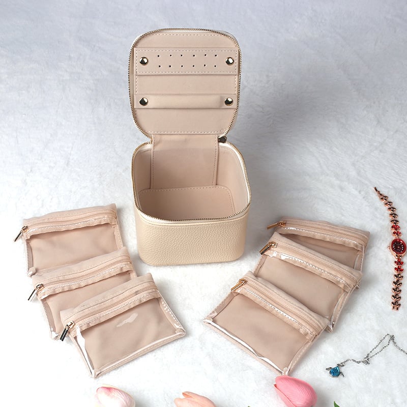 Rotaslietu kastīte, modelis SMZ-095, materiāls Cortex, stils neformāls, cietība: mīksta, raksts vienkāršs