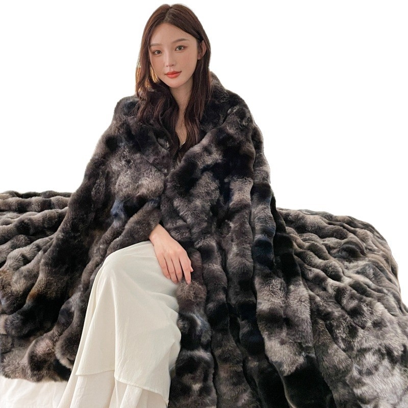 Poliesterio fleece pledė, 1000–1500 g, visiems metų laikams, lengvas prabangos stilius