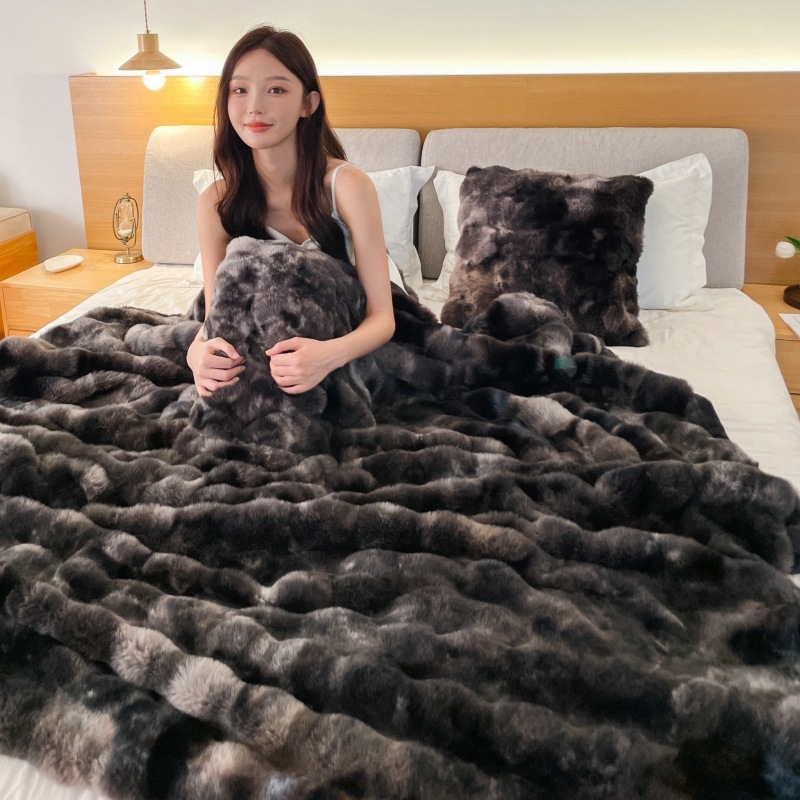 Poliesterio fleece pledė, 1000–1500 g, visiems metų laikams, lengvas prabangos stilius