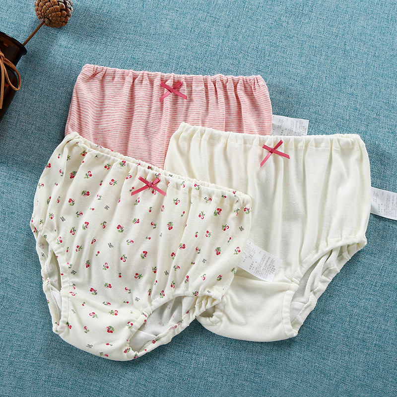 Lányoknak készült 100% pamut bugyi, lélegző hálós anyaggal, fluormentes, 3–8 éveseknek