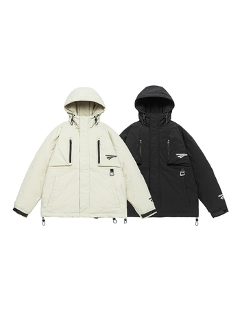 Prešívaná bunda s kapucňou, voľný strih, stojací golier, hrubá izolácia; výplň 550, odolná voči vetru, voči chladu