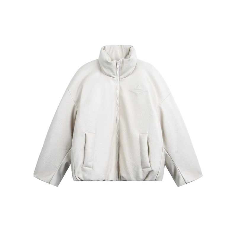 Bunda z PU kože so stojacim golierom, zipsom, voľný strih, výplň z bieleho husieho peria 86–90%