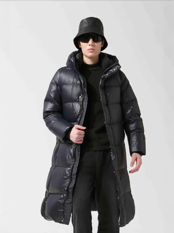 Bunda z husieho páperia, s kapucňou, voľný strih, nylonový vonkajší materiál, obsah páperia 86–90%, výplň 301–350 g