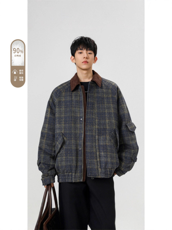 Pánska zimná bunda bez kapucne s bielym kačacím páperím 86–90% obsahom, polyesterový materiál, bežná ochrana proti chladu (-20°C až -5°C)