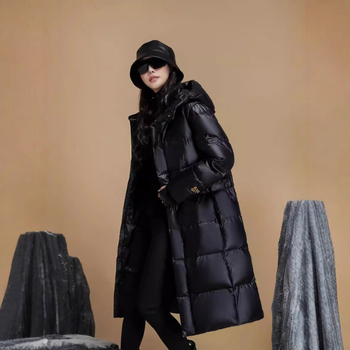 Bunda s bielym husím perím, 86–90% obsah peria, ultra hrubá, nylonová vonkajšia látka, kapucňa