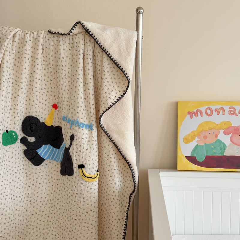 Korejos stiliaus medvilninė antklodė, dviejų sluoksnių siūlai, minkštas medvilnės sametas, siuvinėtas animacinis motyvas, 500–800 g, rudens ir žiemos sezonui