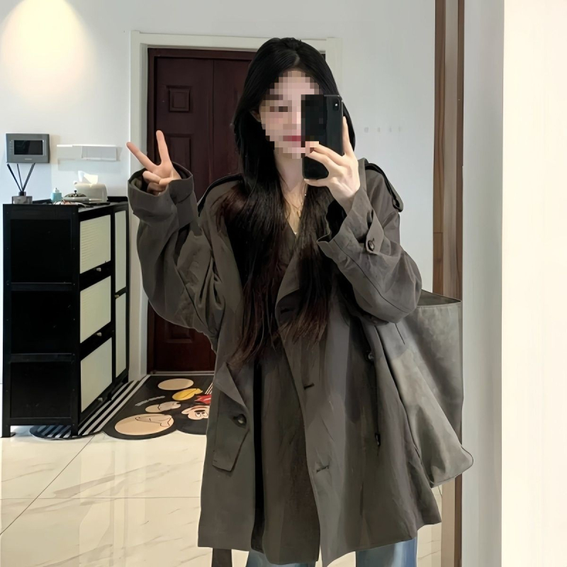 Sieviešu īsa brīvā Chenille vējjaka ar 90–95% Spandexu, žaklīša tipa apkakle, garas princeses piedurknes, pogu dekorācijas ar trīsdimensiju dizainu, pavasaris 2025