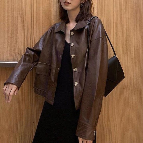 Кожено дамско яке – къс модел, квадратна яка, мотоциклетен стил, свободна кройка, цип