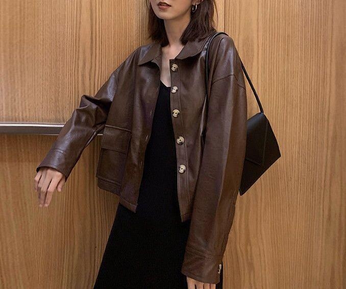 Кожено дамско яке – къс модел, квадратна яка, мотоциклетен стил, свободна кройка, цип