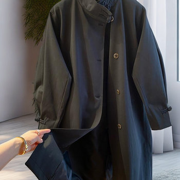 Sievietēm vidēja garuma āra jaka no Chenille auduma ar 50–70% spandeksa, kvadrātveida kakla, princeses piedurknes, Karaliskas māsu stils, pavasaris 2025.