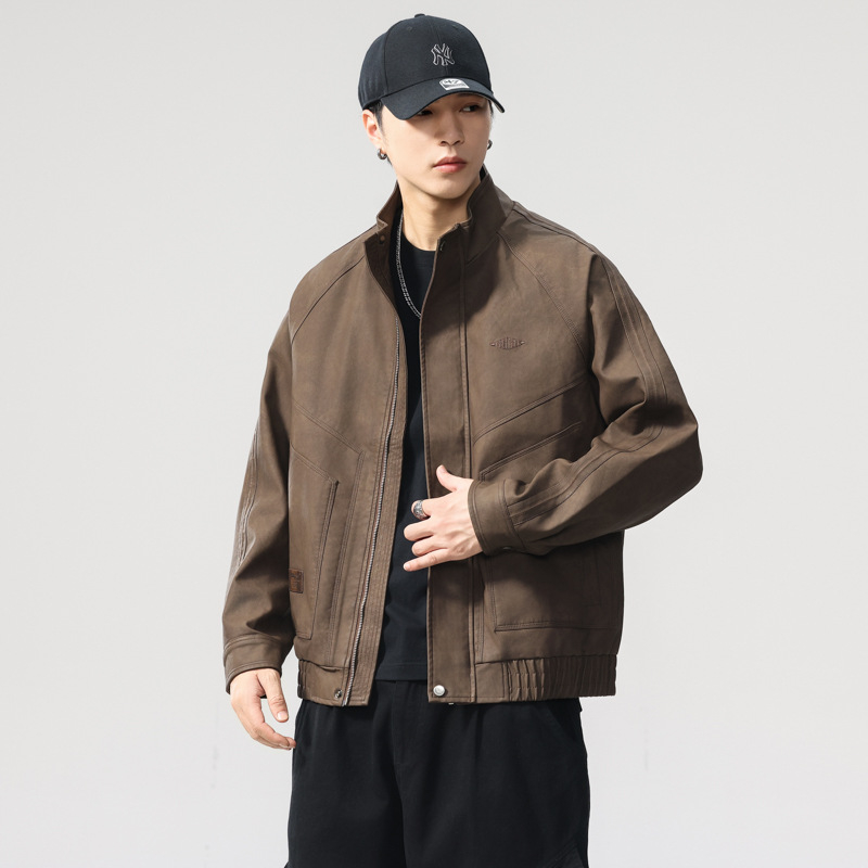 Vyrinė PU odos vintažinė striukė su siuvinėjimu, užtrauktukas, šoninės kišenės