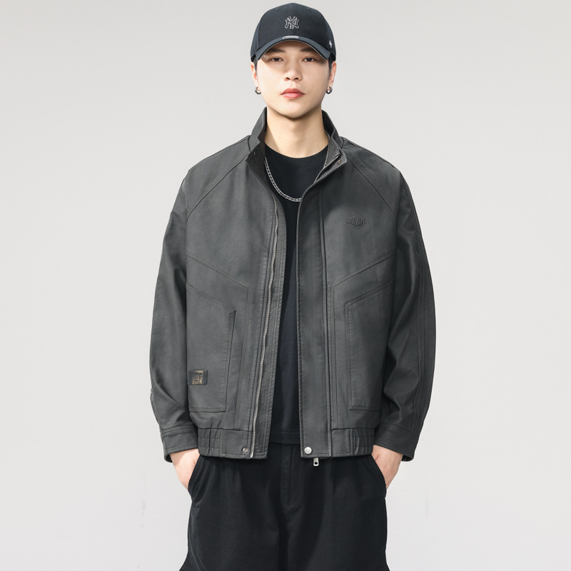 Vyrinė PU odos vintažinė striukė su siuvinėjimu, užtrauktukas, šoninės kišenės