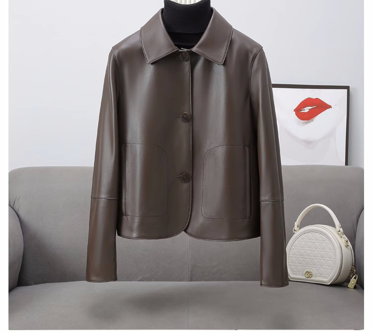 Дамско кожено яке от естествена козья кожа, с яка тип лапел, дълги ръкави, стандартна дължина 50–65 см, есен 2024