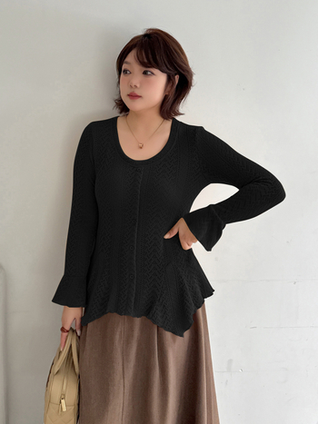 Női felső kerek nyakkal és széles ujjal, jacquard tömör anyag, poliészter-elasztán, Téli 2025