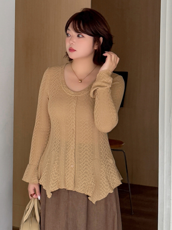 Női felső kerek nyakkal és széles ujjal, jacquard tömör anyag, poliészter-elasztán, Téli 2025