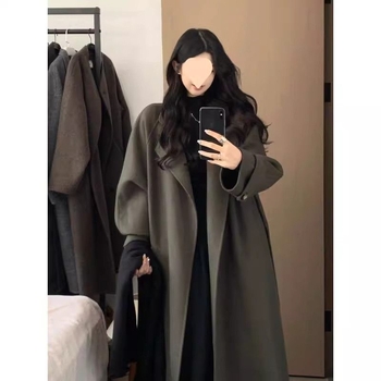 Női Chenille szövet kabát műszőrmés gallérral, hosszú ujjú, egyenes szabás, középméretű hossz (80–100 cm), téli szezon 2025