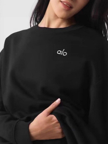 Женски комплект суитшърт с бродиран логотип, топ с кръгъл деколте и дълги панталони (есен 2025; бат-рукав; полиестер 80-90%)