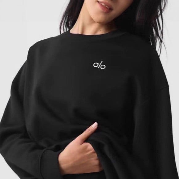 Женски комплект суитшърт с бродиран логотип, топ с кръгъл деколте и дълги панталони (есен 2025; бат-рукав; полиестер 80-90%)