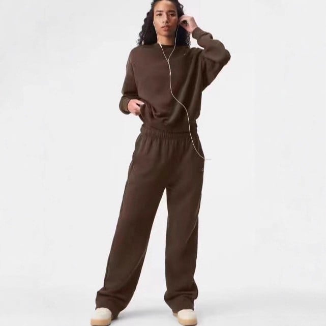 Женски комплект суитшърт с бродиран логотип, топ с кръгъл деколте и дълги панталони (есен 2025; бат-рукав; полиестер 80-90%)